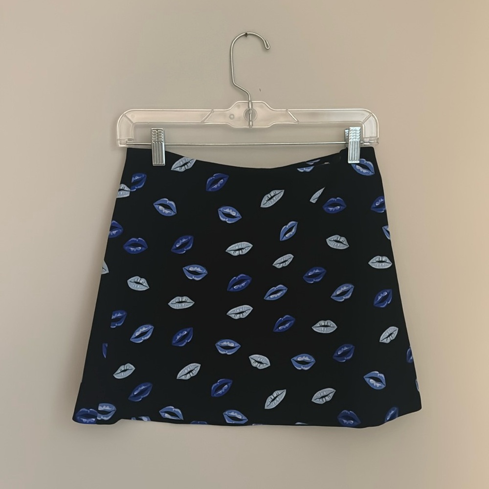 Zara date night kisses skirt